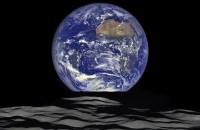 چشم‌انداز زمین از کرهٔ ماه. منیع: ناسا