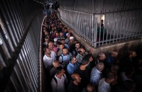 ایست بازرسی، نقطۀ اصلی عبور از اورشلیم برای ساکنان بیت لحم و جنوب کرانه باختری. عکاس: شان هوکی.